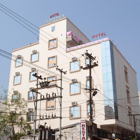 Hotel Eden Roc Bhubaneswar Exterior foto